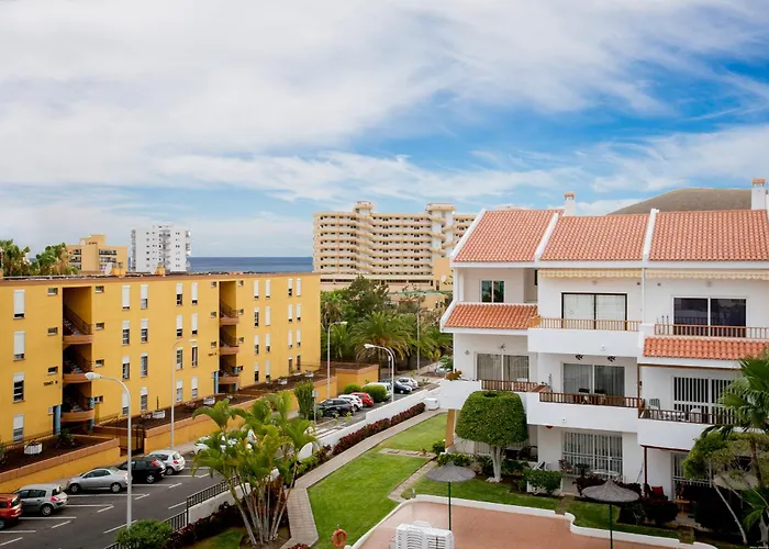 One-bedroom With Terrace, Pool And Partial Sea Views *